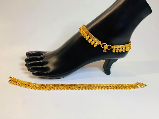 Bollywood Style 24k gold plated anklets Material: Brass Closure: Hook Dimensions: 9.5”  Occasions: Birthday Party /Anniversary /Wedding or any other Special Occasions